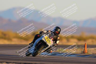 media/Jan-21-2023-CVMA (Sat) [[b9eef8ba1f]]/Race 13 500 Supersport-350 Supersport/